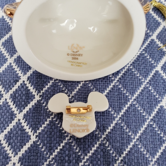 LENOX Disney Mickey Mouse CLUB & PIN - Picture 4 of 11
